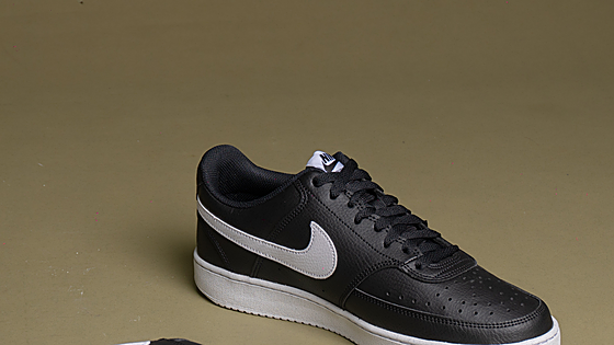 Estas son las Nike que muchas mujeres están usando a diario por lo cómodas que son y lo bien que combinan