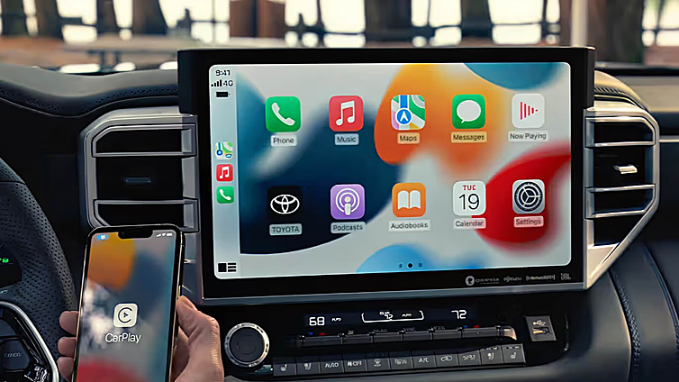 Esta pantalla convierte cualquier coche en uno moderno: CarPlay, GPS y control por voz por menos de 50 euros