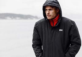 Chaqueta impermeable Helly Hansen con 46% menos: una prenda fiable para aguantar lluvia y frío sin complicaciones