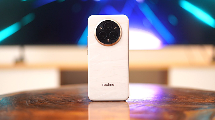 El realme 14 Pro+ se está ganando fama por su cámara selfie: una de las mejores que ofrece la gama media