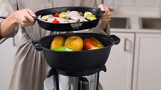 Robot de cocina inteligente Ufesa TotalChef con 30 funciones y recetario interactivo, rebajado un 33%