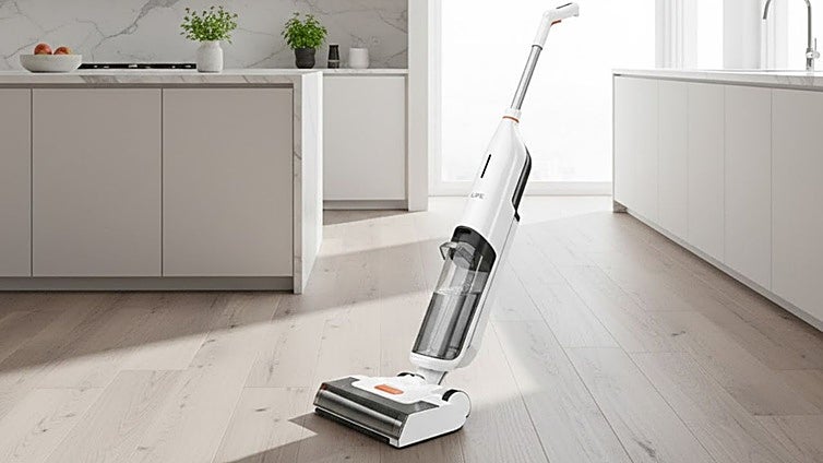 El robot de limpieza que está arrasando en AliExpress: aspira, friega y vale menos de 90 euros
