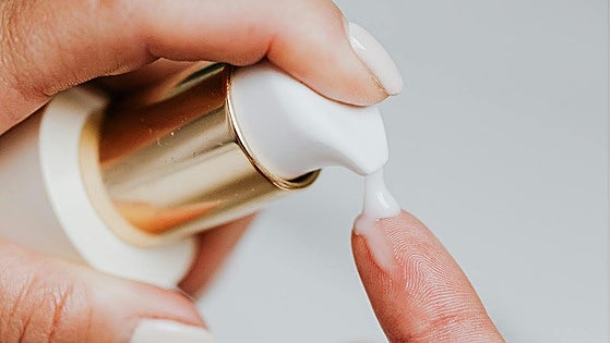 Los mejores exfoliantes y cremas para cuidar la piel en invierno