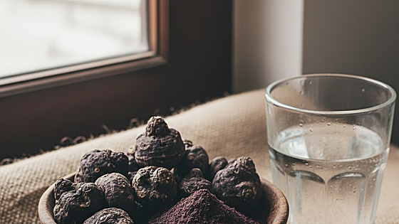 ¿Para qué sirve la maca negra? Beneficios, cómo tomarla para entrenar y dónde comprar