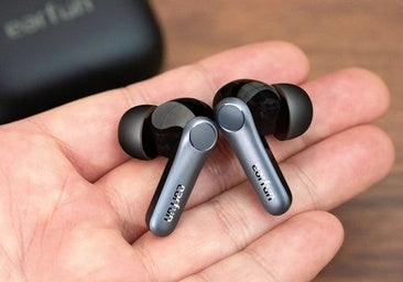 Estos auriculares inalámbricos con traducción de IA en tiempo real se convertirán en tus mejores compañeros de viaje: cómpralos con descuento en Amazon