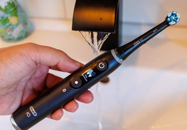 Revoluciona tu higiene bucal con el Oral-B iO 9, un cepillo de dientes eléctrico con IA y 9 modos de limpieza, ahora más barato en Amazon