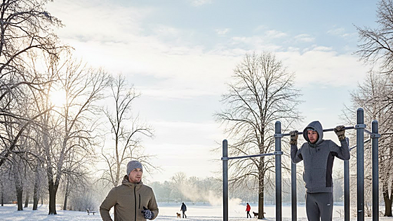 Los 5 imprescindibles si entrenas en la calle en invierno: disfrutar del deporte cuando hace frío también es posible