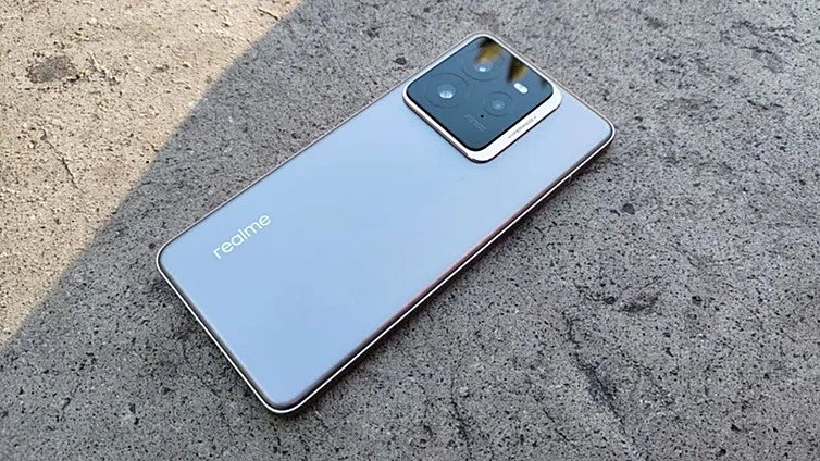 La rebaja de AliExpress que parece mentira: el Realme GT 7 Pro con pantalla OLED 120 Hz, Snapdragon de élite y carga ultrarrápida ahora cuesta 800 euros menos