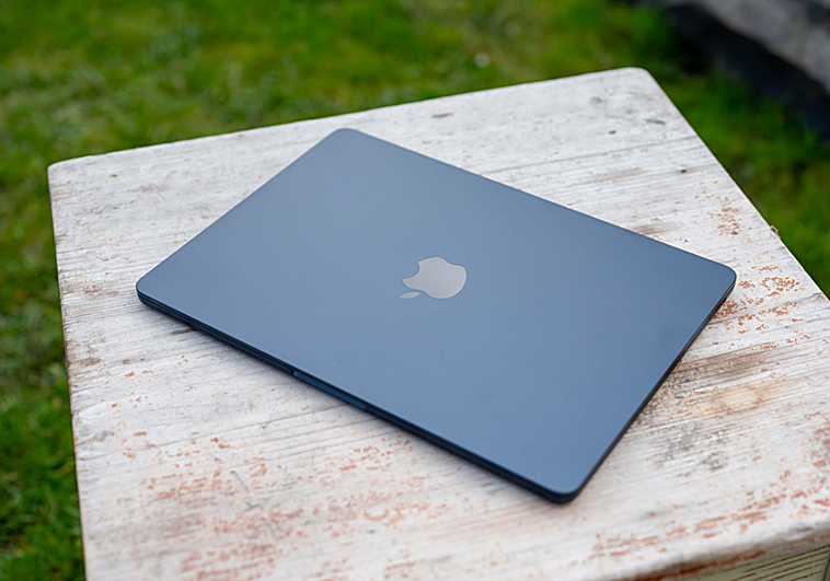 El portátil Apple Macbook Air M4 te espera al precio más bajo de siempe con un 22% de descuento en PcComponentes