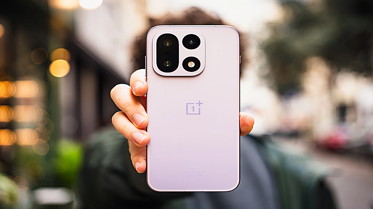 Tiene estética de iPhone pero cuesta la mitad: OnePlus rebaja su móvil estrella con 16 GB de RAM, 512 GB y garantía europea