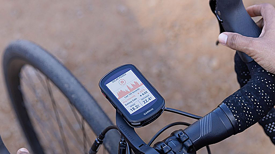 Entrena mejor, pedalea más lejos y gasta mucho menos: el ciclocomputador Edge 540 de Garmin nunca había estado tan barato