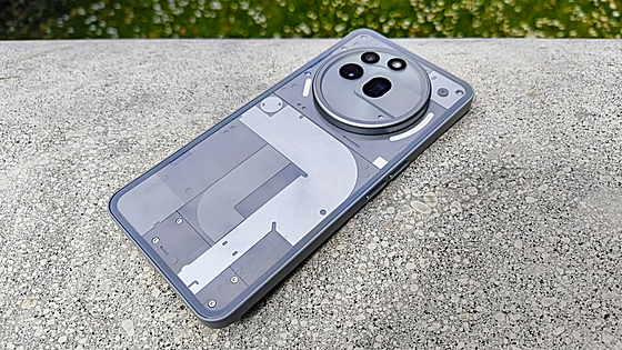 El smartphone que redefine el diseño y el rendimiento ahora está de oferta en Amazon: descubre el Nothing Phone (3a)