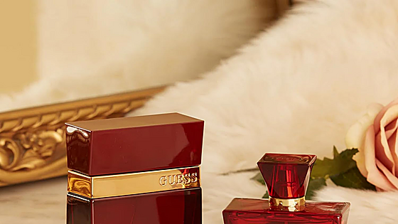 De Red a Noir: las fragancias Guess para mujer con personalidad propia, dulces e intensas