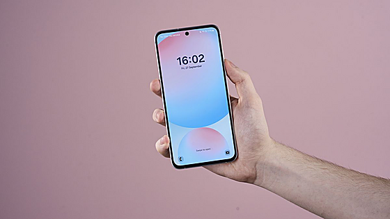 Gran pantalla, IA integrada y 512GB de capacidad: el Galaxy S25 FE con 160 euros de rebaja