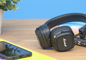 Los auriculares que te hacen sentir como en un concierto: los Marshall Major V ahora con un -40%