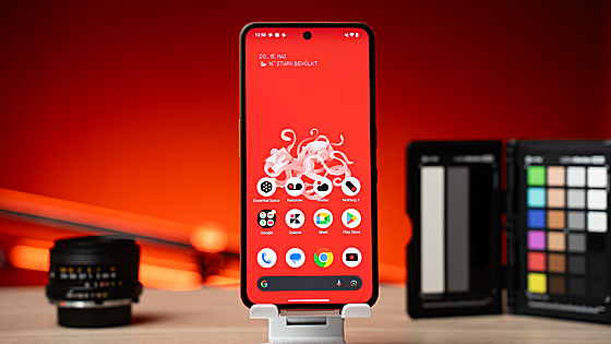No parece un gama media, pero lo es: tiene 5G, batería enorme y es muy popular por una razón