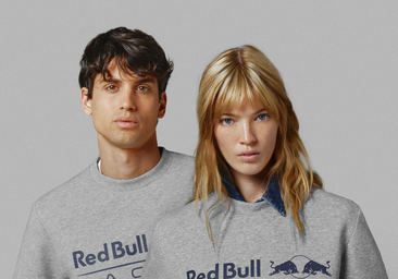 Una sudadera con ADN de Fórmula 1 y sello Pepe Jeans: del circuito a la calle a mitad de precio