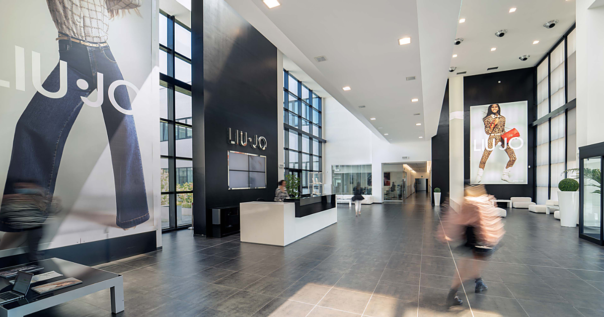 Ofertas Privé by Zalando: ahorra hasta un 80% en ropa y complementos de LIU JO y renueva tu armario