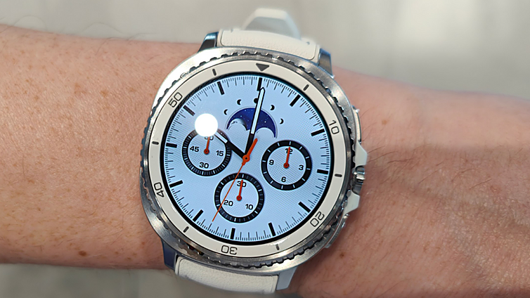 Ofertas AliExpress en abril: consigue el doble descuento en el Samsung Galaxy Watch8 Classic y llévatelo por menos de 200€