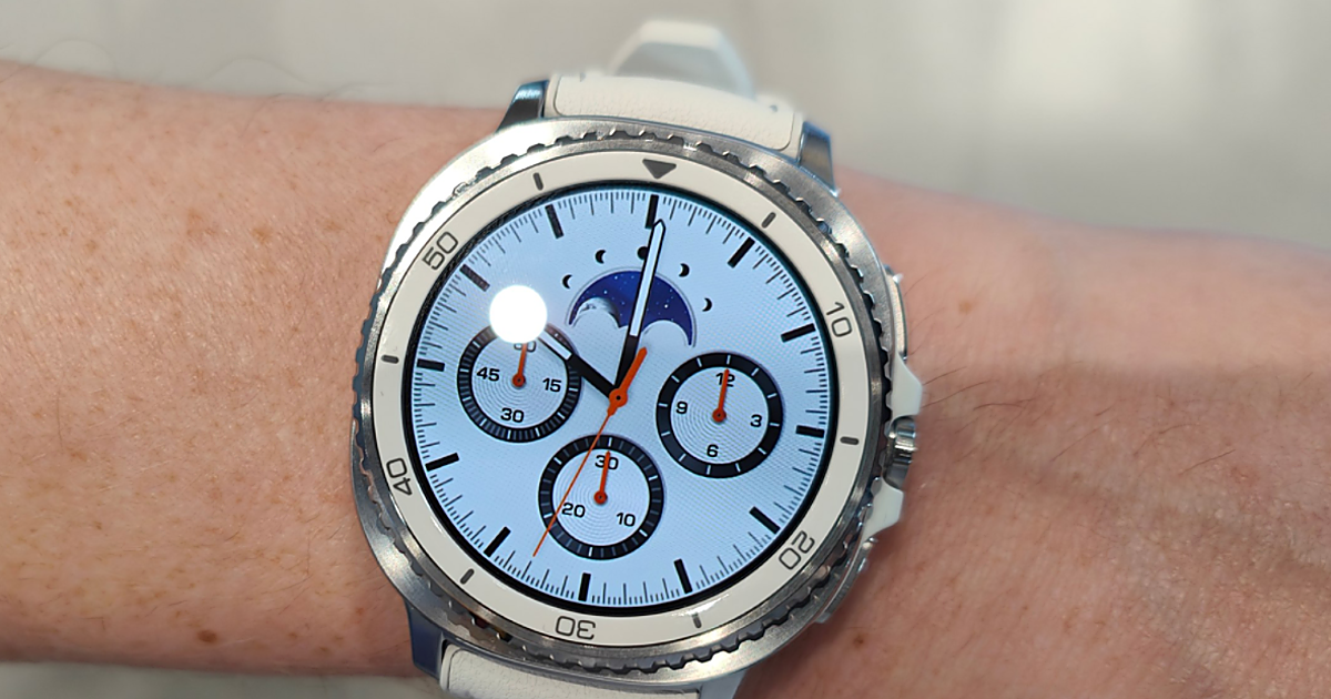 Ofertas AliExpress en abril: consigue el doble descuento en el Samsung Galaxy Watch8 Classic y llévatelo por menos de 200€