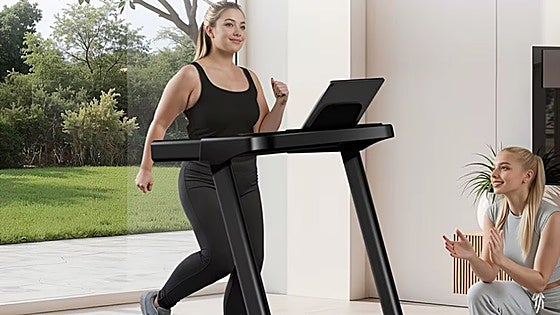 Pequeña inversión, gran cambio: esta cinta de correr es candidata a ser tu mejor compra del año