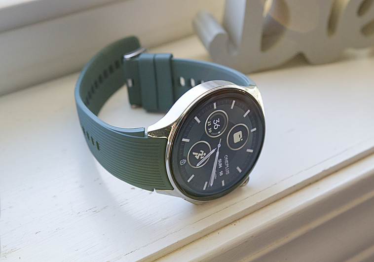 Este OnePlus te hace replantearte el reloj que llevas: juega en gama alta a precio de gama media