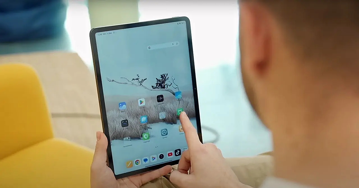 Xiaomi’s Powerhouse: 144Hz Display and Long Battery Life