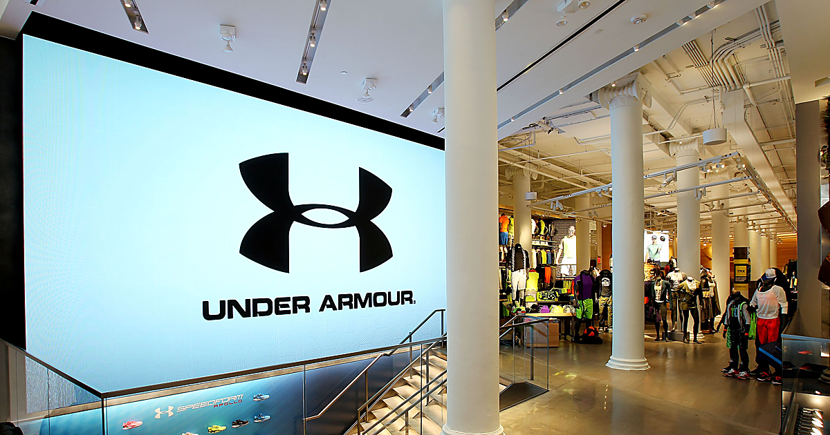 Gym y calle en uno: prendas Under Armour que encajan en cualquier plan con descuentos jugosos