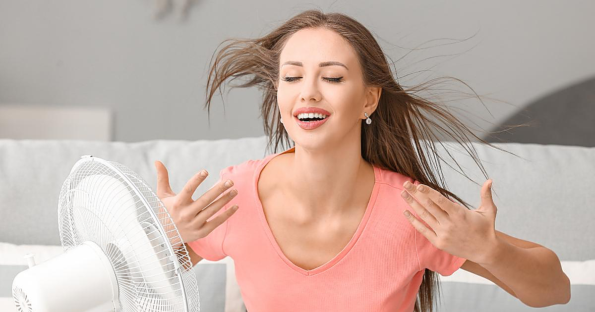 Adiós calor sin aire acondicionado: este ventilador de techo es una compra muy inteligente