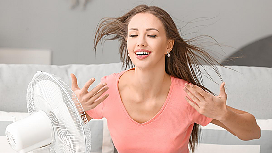 Adiós calor sin aire acondicionado: este ventilador de techo es una compra muy inteligente