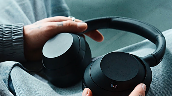 Ofertas MediaMarkt: estos auriculares inalámbricos Sony con 50 horas de autonomía pueden ser tuyos con un 35% de descuento