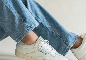Un icono de Reebok que no pasa de moda: minimalistas, cómodas y a precio que invita a renovarlas
