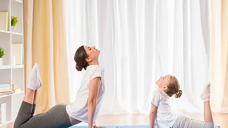 Los 10 regalos perfectos para madres deportistas: combinan estilo y salud con marcas top