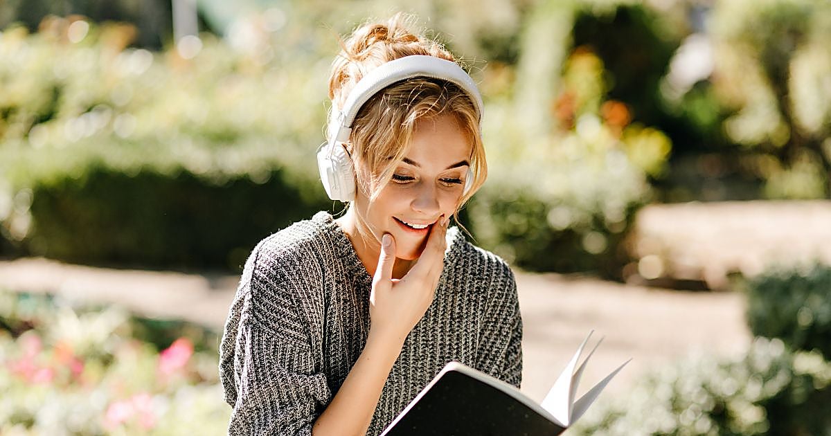 10 historias para disfrutar este Día del Libro en Audible aunque no tengas tiempo de leer
