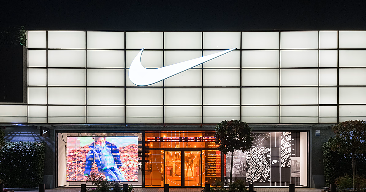 Nike rebaja seis básicos que vas a usar muchísimo esta primavera: cómodos, deportivos y baratos