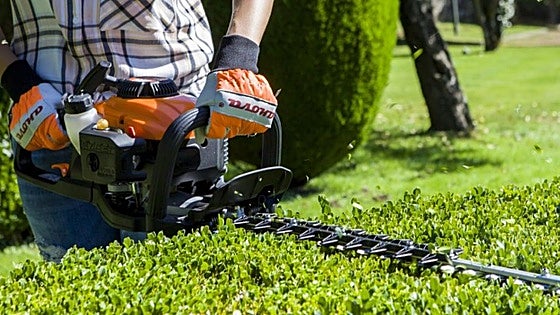 Las 5 herramientas esenciales para tener el jardín perfecto esta primavera sin matarte a trabajar