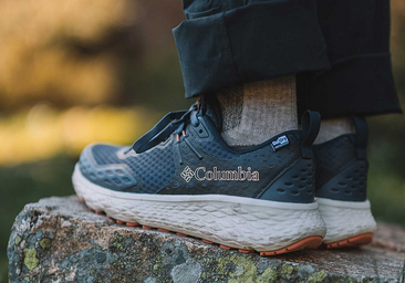 Columbia rebaja sus zapatillas ideales para ir a la montaña, con buen agarre y hasta un -51%