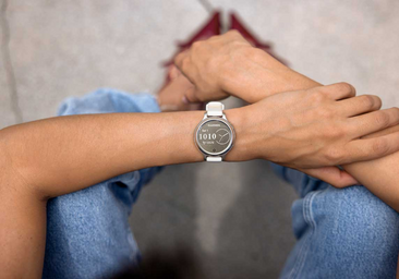 Deportivo por dentro, elegante por fuera: los 4 Garmin para mujer que combinan deporte y diseño