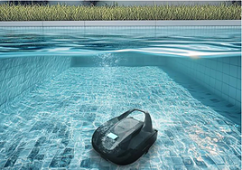 El robot limpiafondos de Leroy Merlin para olvidarte de limpiar la piscina este Verano