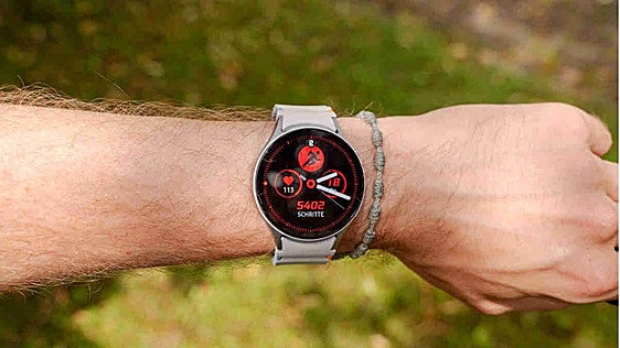 El smartwatch número 1 de Samsung cae a precio mínimo histórico: perfecto para vestir y entrenar
