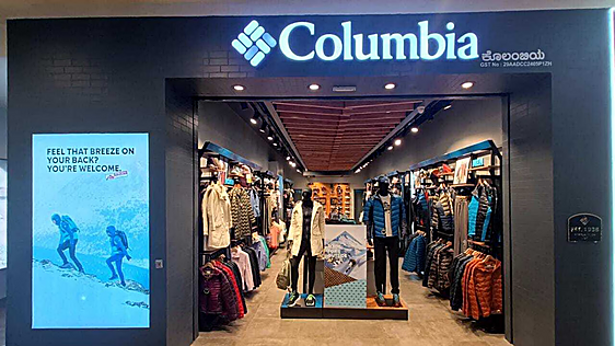 Columbia rebaja las 9 prendas outdoor perfectas para primavera, viajes y perderte al aire libre