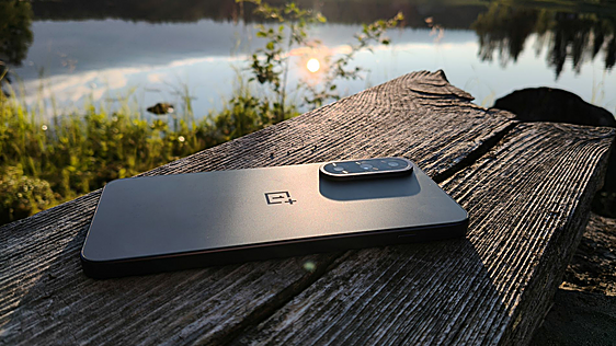 El gama media de OnePlus que rinde como el que más: este Nord 5 tiene pantalla, batería y cámara top