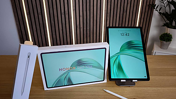 MediaMarkt rebaja la mejor tablet para viajar con niños: la HONOR Pad X8a planta cara a Xiaomi