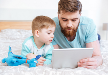 La tablet Lenovo con 128 GB para el día a día: series, jugar con tus hijos y llevar en la mochila