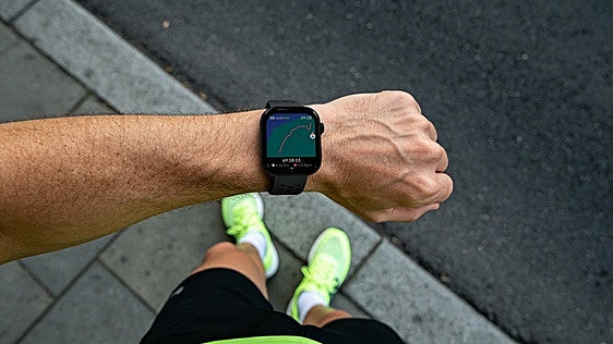GPS doble banda L1+L5, mapas offline y 18 días de batería: el Haylou Watch Hyper ya está aquí