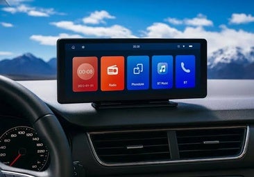 Sin obras ni cableado: la pantalla que da CarPlay inalámbrico a un coche viejo en un momento