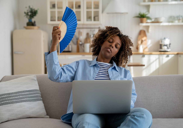 Silencioso, potente y discreto: el ventilador de pie Xiaomi que te resuelve el calor de verano