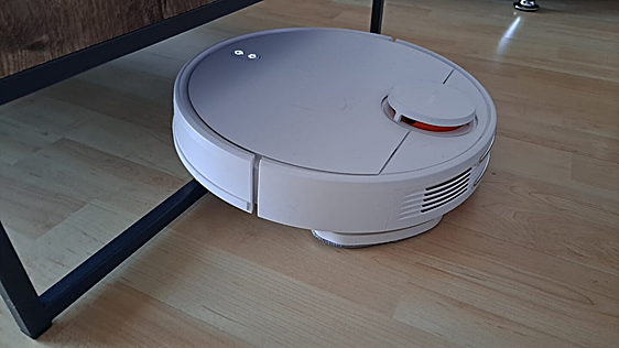 Aspira y friega en la misma pasada: el robot Xiaomi S12 ideal para olvidarte de la escoba