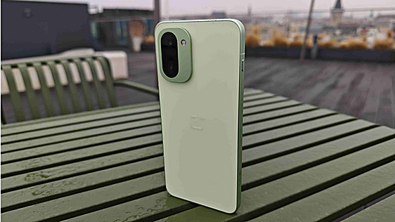 Si buscas potencia bruta y una batería que no se acabe, el OnePlus 15R es un tope de gama