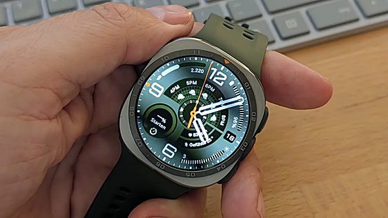 Samsung lanza el Watch Ultra 2 y el modelo original cae de precio: LTE, 64 GB y asistente de voz